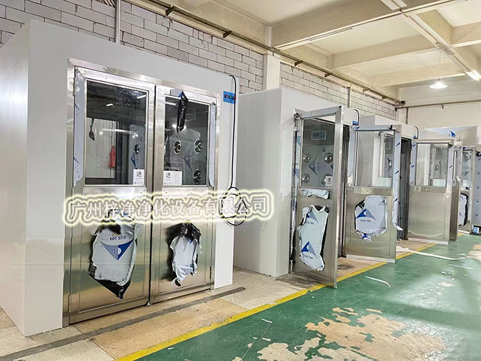 風(fēng)淋室的結(jié)構(gòu)和設(shè)計會影響風(fēng)淋效率，進而影響所需的風(fēng)淋時間。