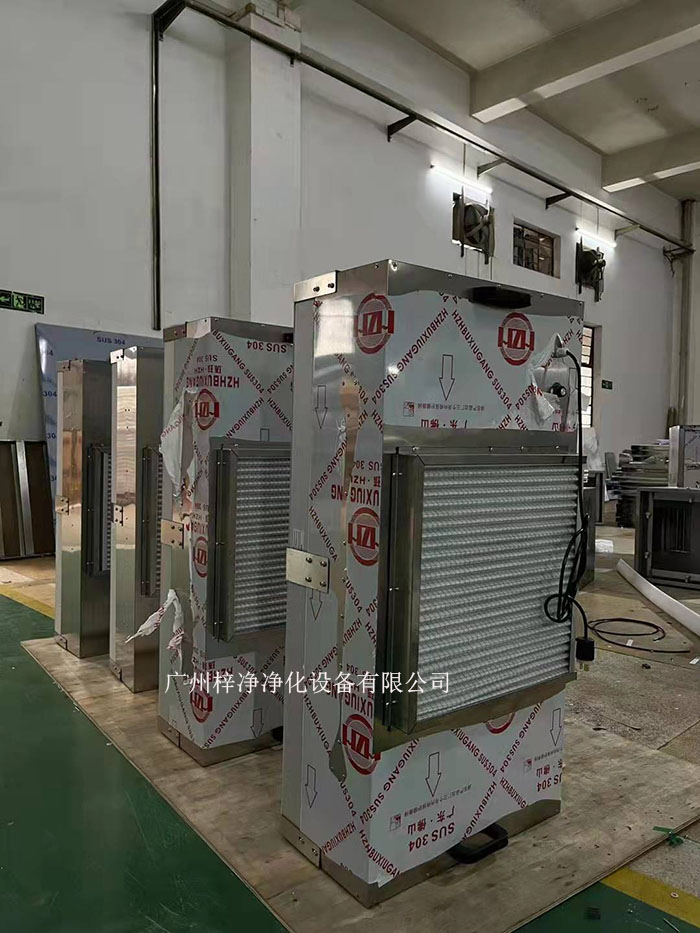 FFU是根據(jù)潔凈車間的面積和潔凈度等級(jí)，合理計(jì)算FFU的數(shù)量，確保每個(gè)區(qū)域都能達(dá)到所需的潔凈度。