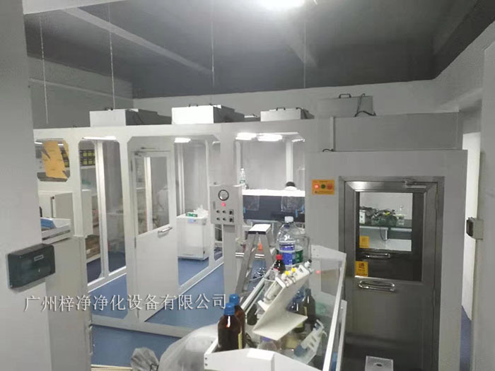 風淋室、傳遞窗、潔凈棚在半導(dǎo)體行業(yè)無塵室的要求